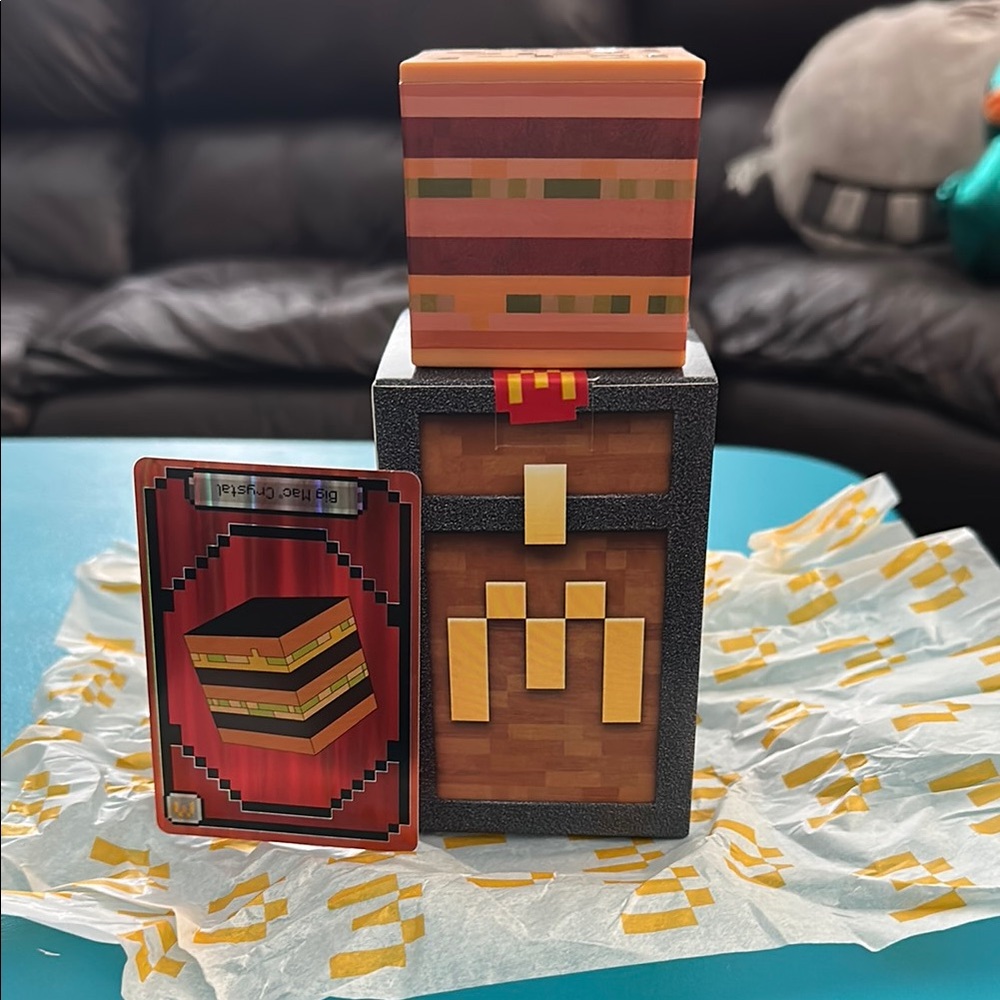 Minecraft McDonald’s Burger Figurine